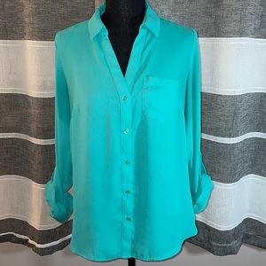 The Limited button up Sz M